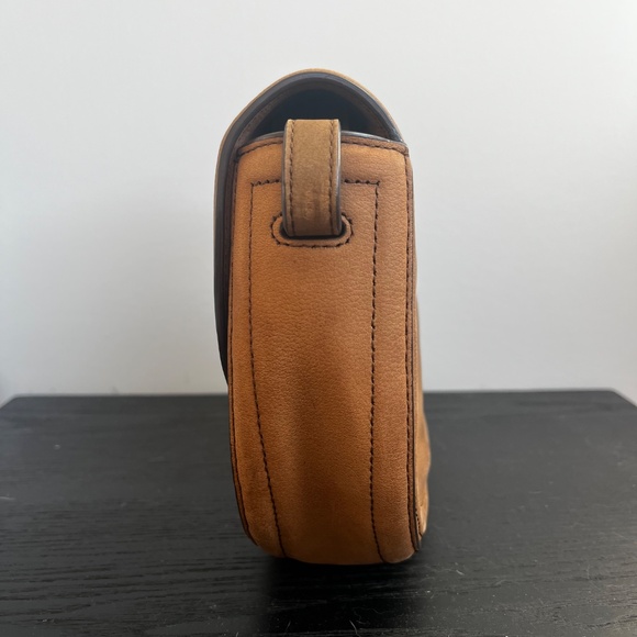 Tory Burch Saddle Crossbody Bag - Picture 4 of 10